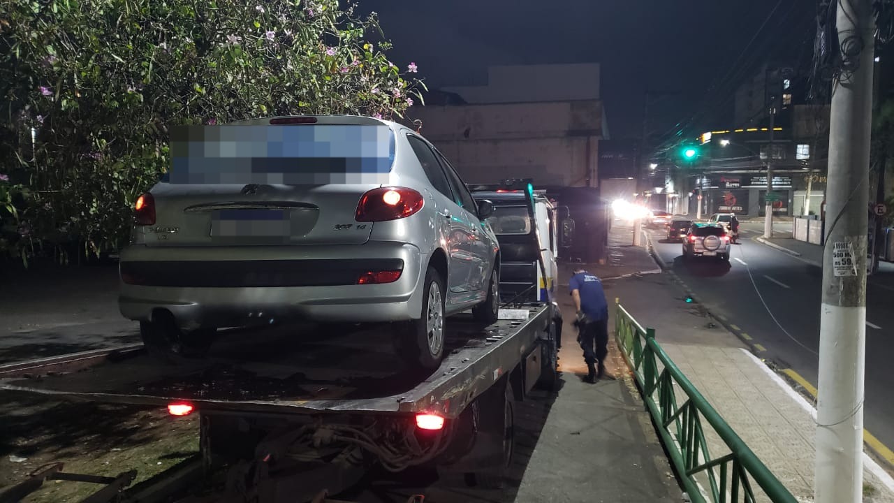 Volta Redonda: motorista embriagado é preso pela Guarda Municipal após se envolver em acidente no bairro Aterrado