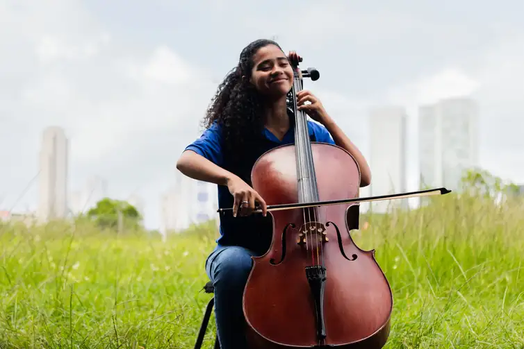 Augusto Cataldi/Ascom OCC Recife (PE), 25/09/2025 - Callyandra Coutinho, integrante da Orquestra Criança Cidadã. Foto: Augusto Cataldi/Ascom OCC