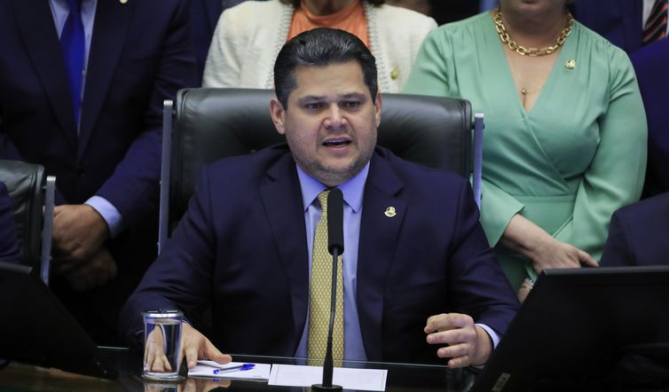 Brasília (DF), 09/09//2025  - Sessão do Congresso para  promulgar a emenda constitucional (PC 136/2025) que estabelece novos limites e prazos para o pagamento de precatórios.  Foto: Lula Marques/Agência Brasil