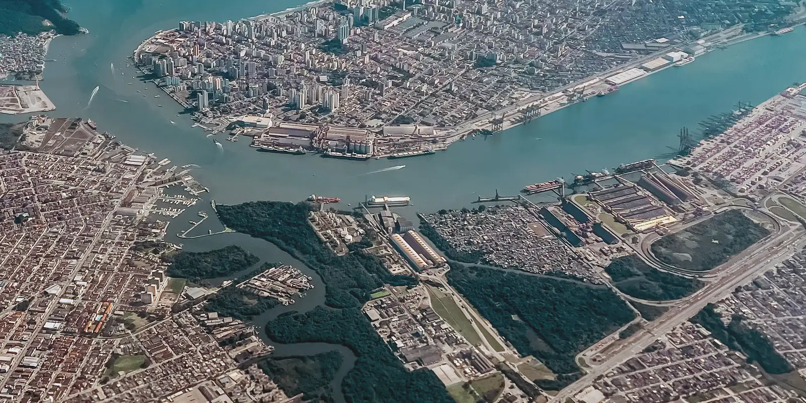 Leilão do Tecon 10 de Santos deve ocorrer entre 15 e 18 de dezembro