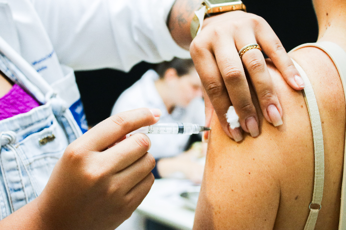 DIA D DE MULTIVACINAÇÃO ACONTECE NESTE SÁBADO (18) EM TODAS AS UNIDADES DE SAÚDE DE RESENDE