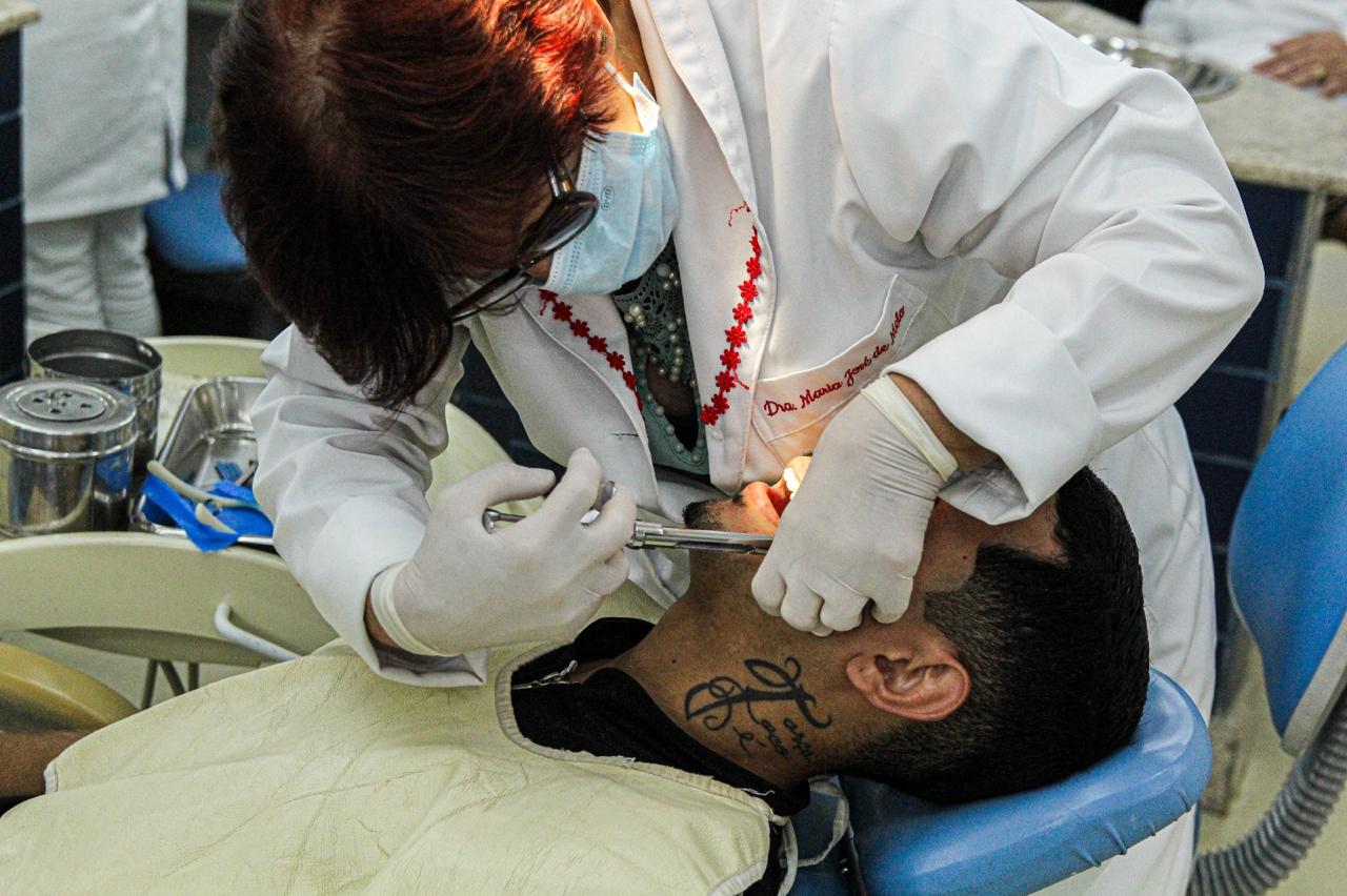 Vigilância Sanitária de Volta Redonda promove capacitação em boas práticas de segurança em ambientes odontológicos