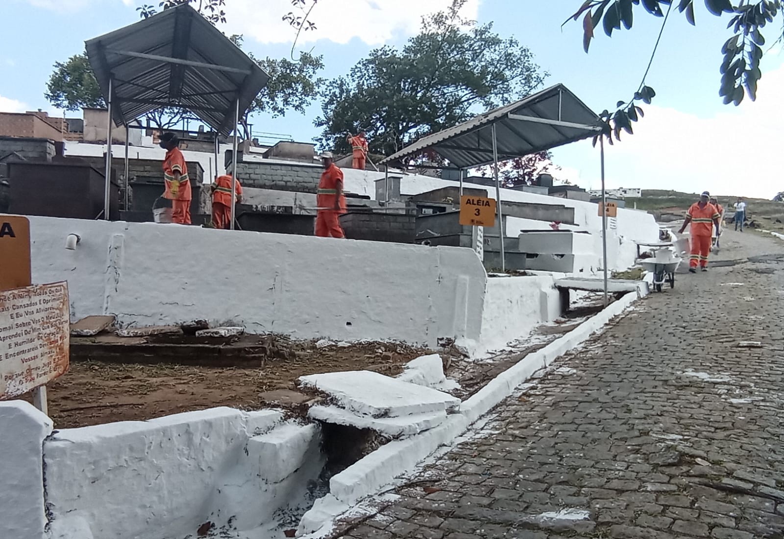 Prefeitura de Volta Redonda prepara Cemitério Municipal para receber visitantes no Dia de Finados