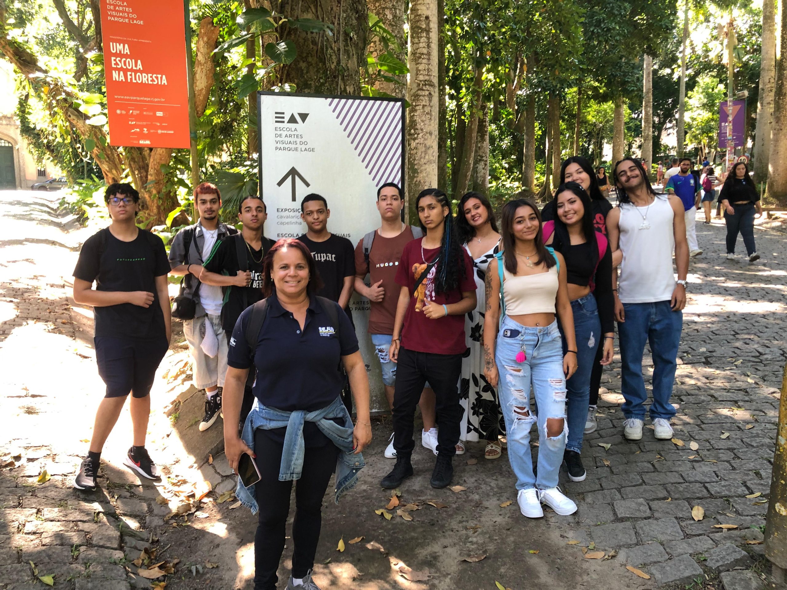 Volta Redonda: 260 jovens já visitaram equipamentos culturais em todo o estado por meio do projeto Passaporte Cultural