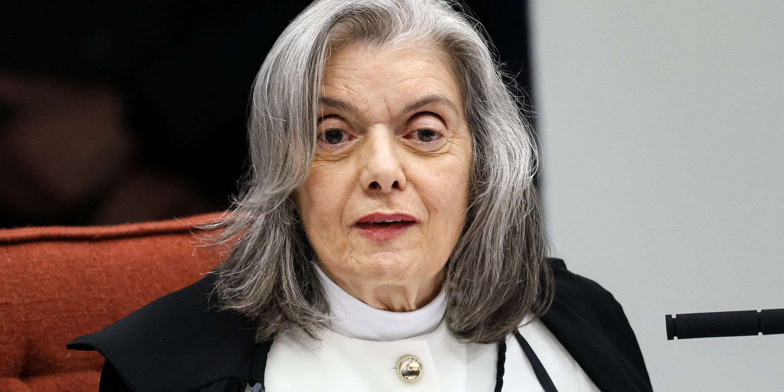 Todos sabem minha posição sobre mulheres no STF, diz Carmén Lúcia