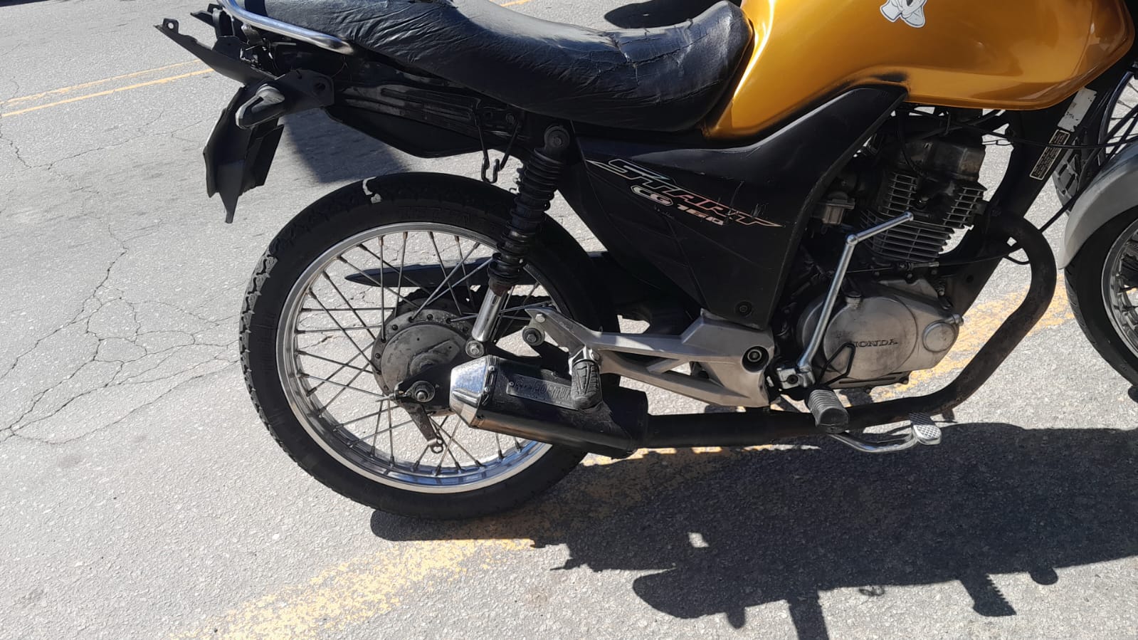 Guarda Municipal flagra inabilitado prestando serviço de motociclista de aplicativo em Volta Redonda