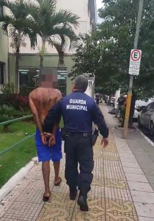 Patrulha Maria da Penha de Volta Redonda prende homem por injúria e ameaça após denúncia via WhatsApp