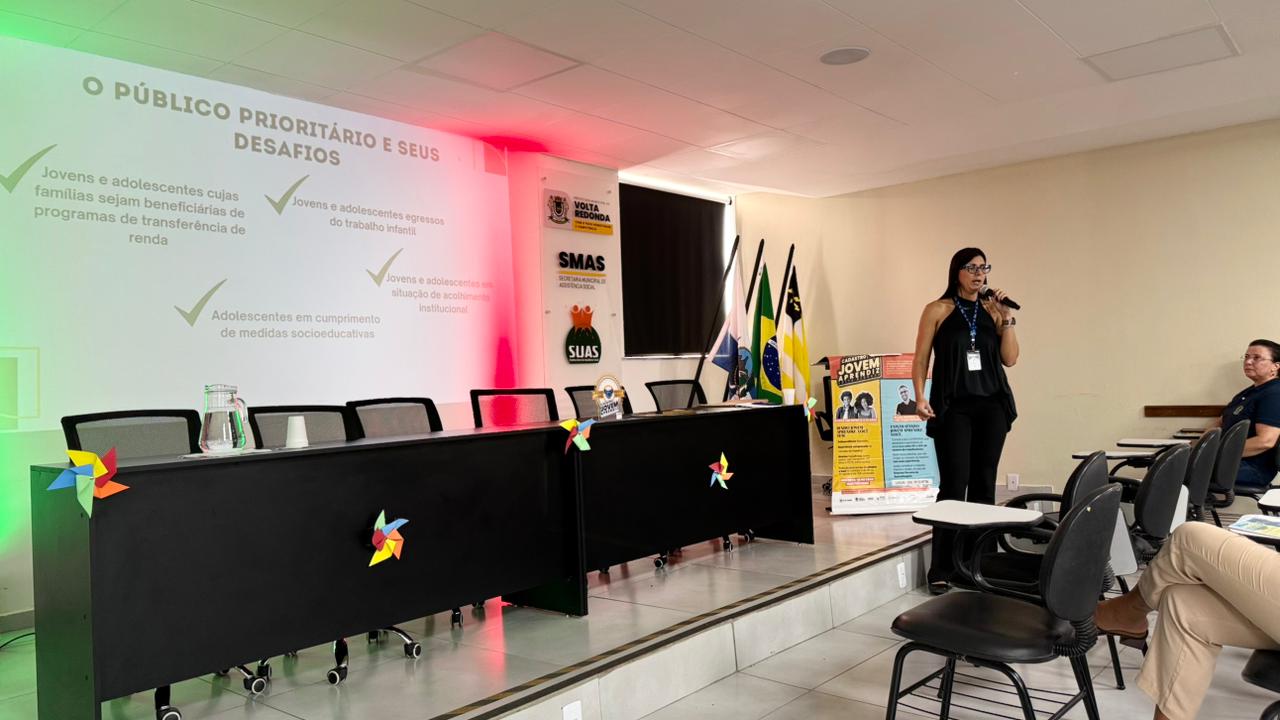 Volta Redonda realiza I Encontro Parceiros da Aprendizagem