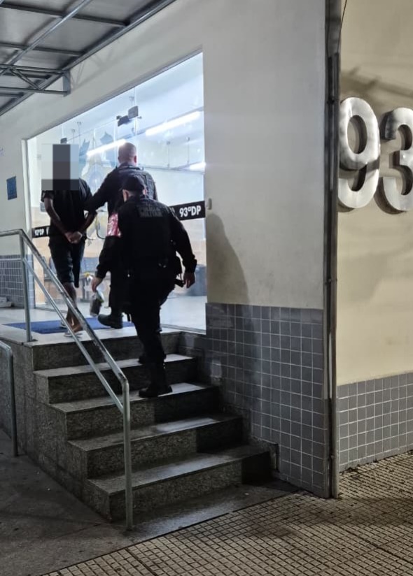 Sistema Integrado de Segurança flagra e apreende adolescente com drogas em Volta Redonda