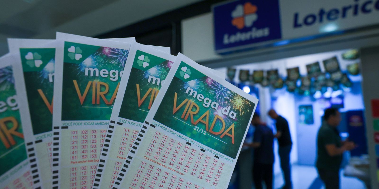 Sorteadas as seis dezenas da Mega da Virada: 09-13- 21-32-33-59