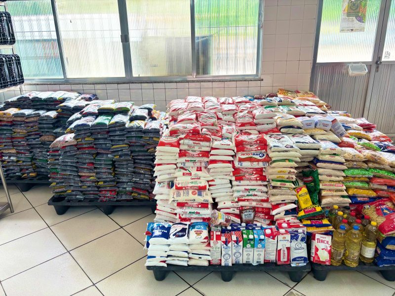 Blocos carnavalescos arrecadam mais de três toneladas de alimentos em Volta Redonda