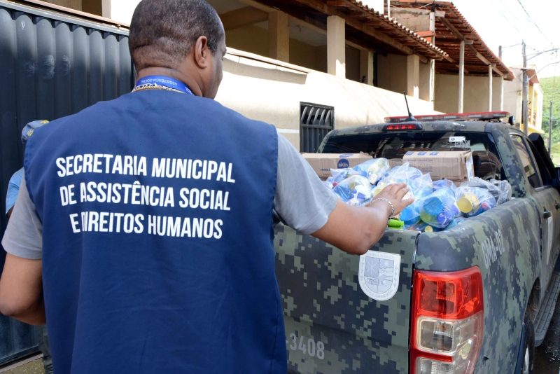 Barra Mansa intensifica acoes em Amparo apos transbordamento do Rio
