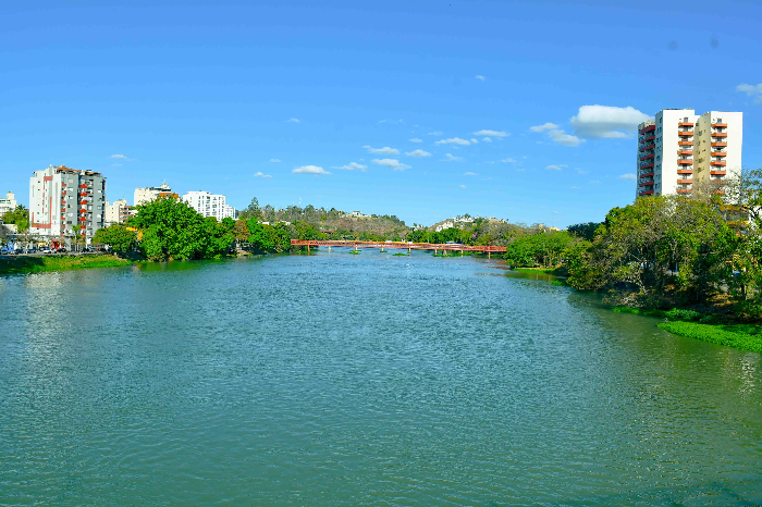 RESENDE PUBLICA DECRETO PARA PADRONIZAÇÃO DA PUBLICIDADE EXTERNA