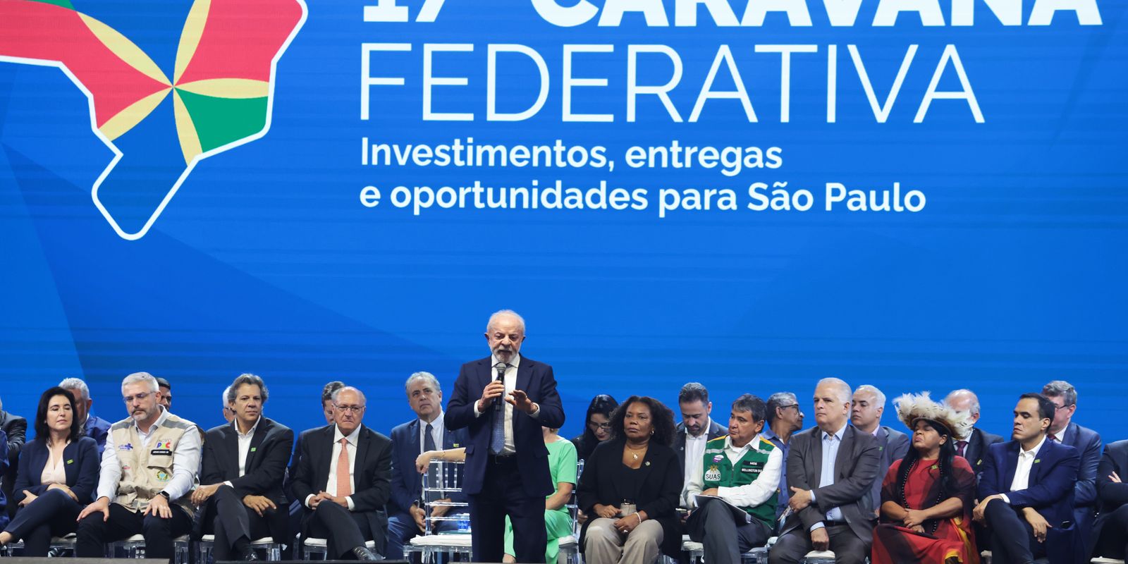 Lula questiona BC sobre corte da Selic: 'esperava pelo menos 0,5%'
