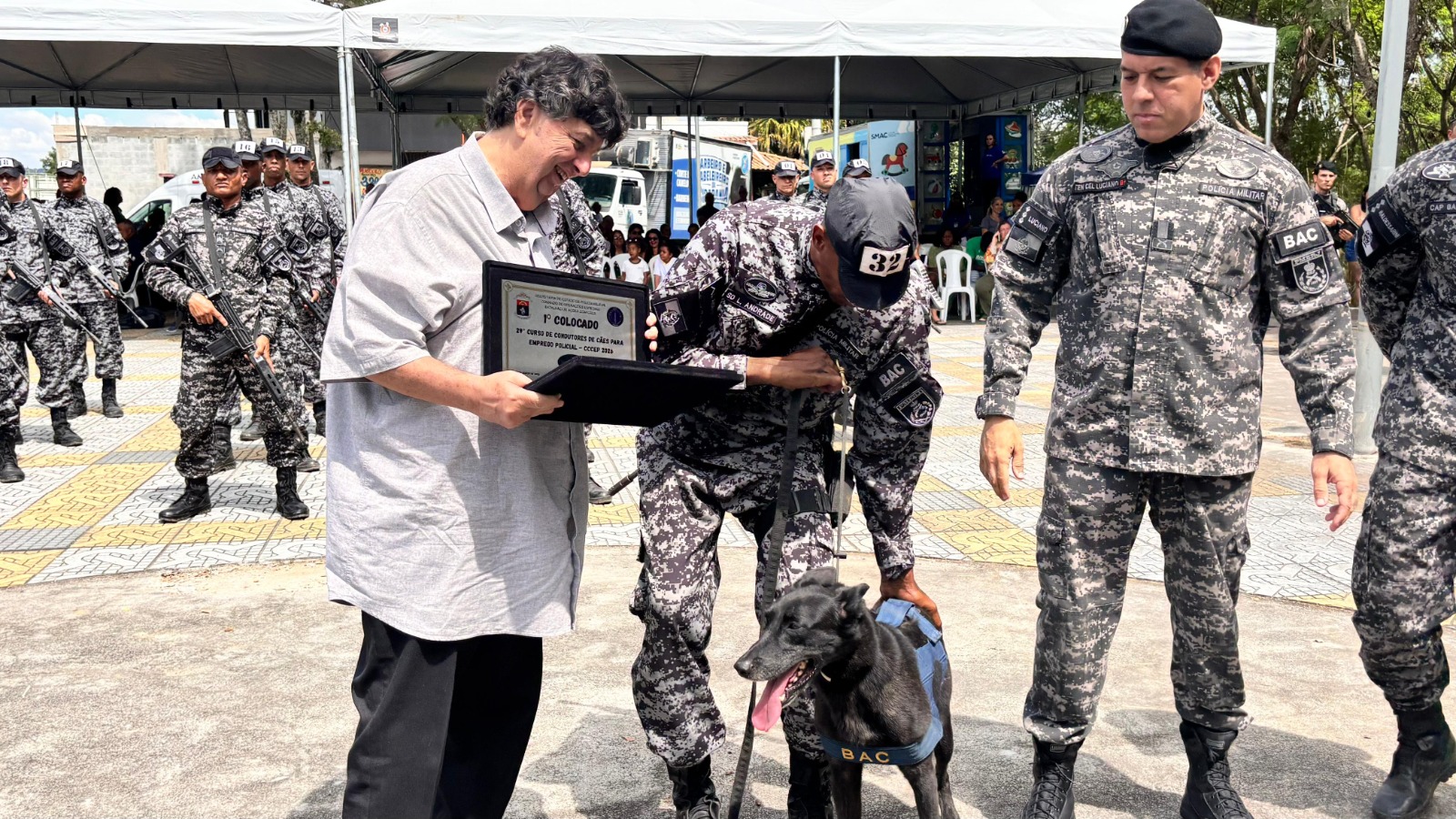 Batalhão de Ações com Cães forma primeira turma de policiais que atuarão em Volta Redonda e região