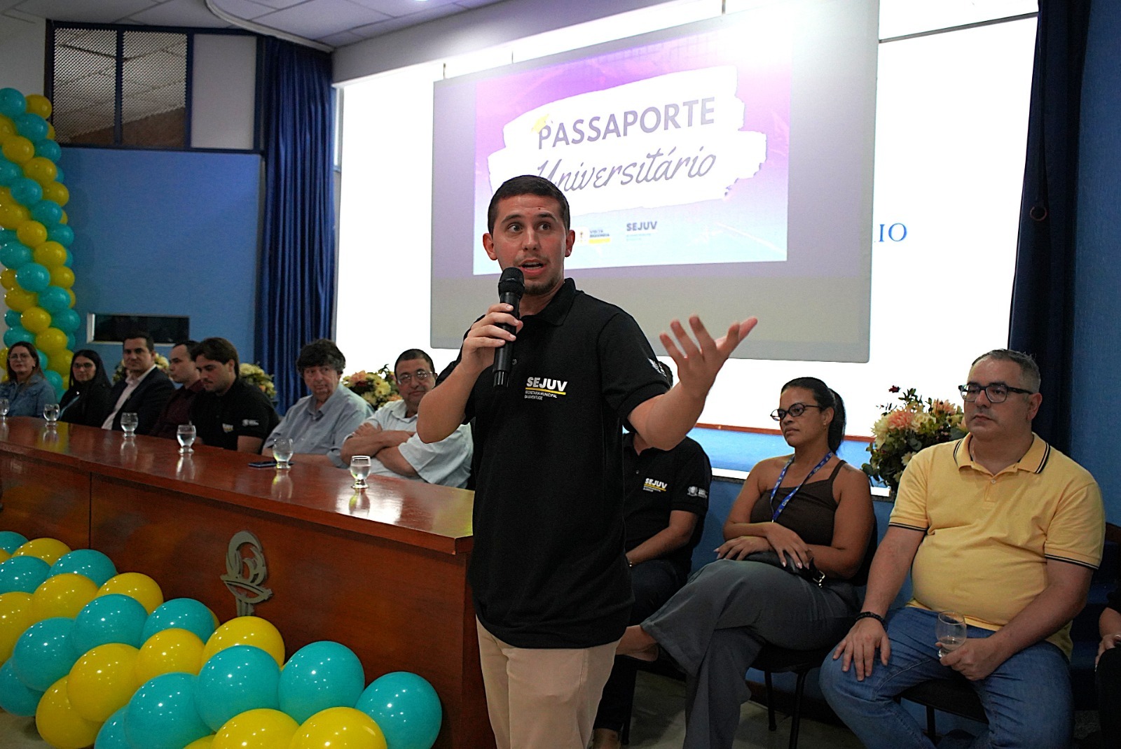 Prefeitura de Volta Redonda realiza aula inaugural do Passaporte Universitário com 120 jovens selecionados