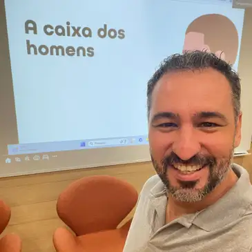 Brasília (DF), 24/04/2026 - FOTO DE ARQUIVO - Combate ao machismo estrutural. O consultor de empresas Felipe Requião atua há sete anos como facilitador de grupos de homens. Foto: Felipe Requião/Arquivo pessoal