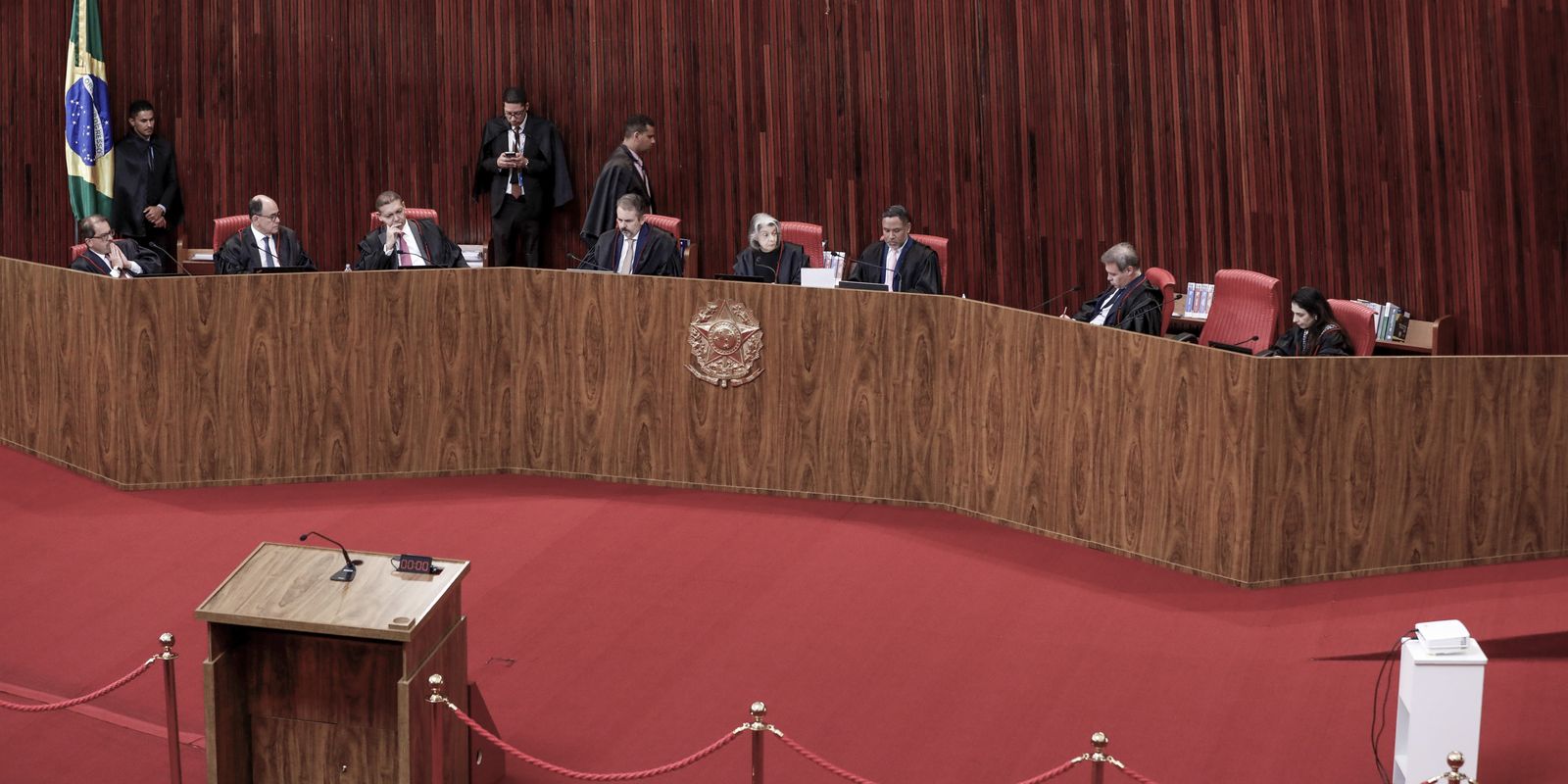 TSE cassa mandato do governador de Roraima e determina novas eleições