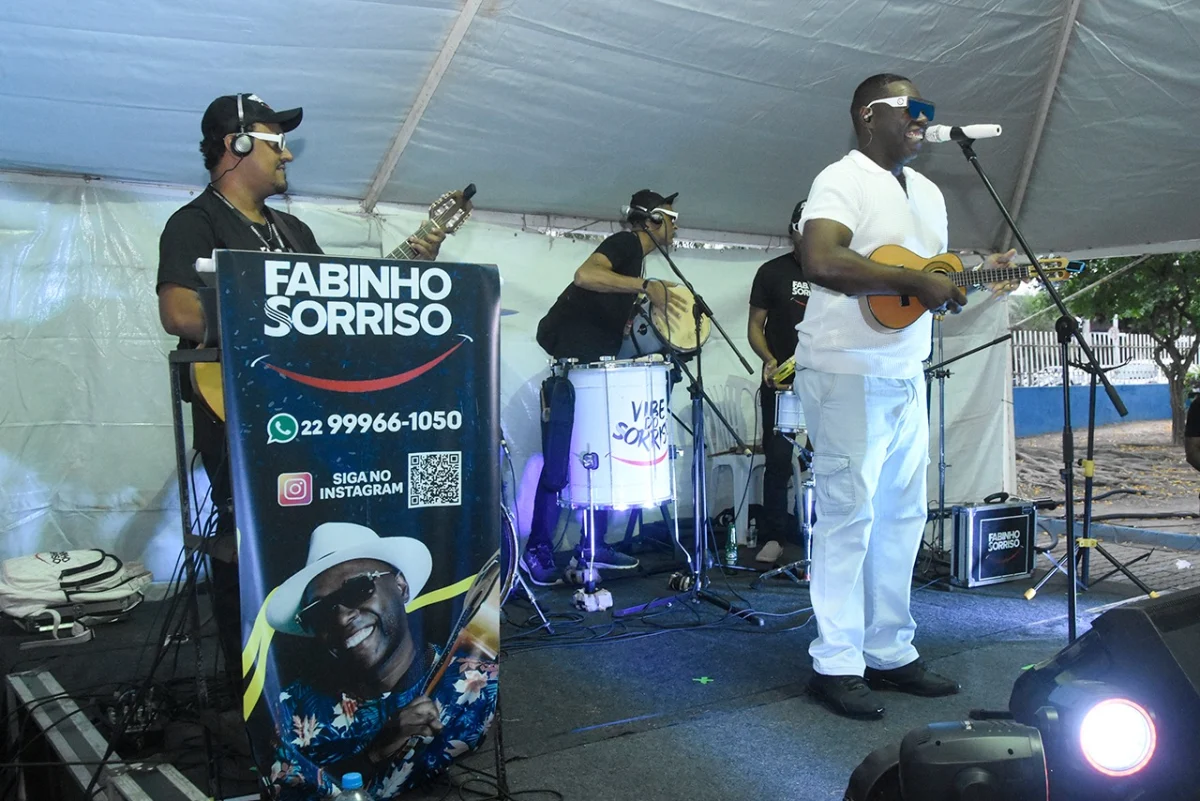 28ª Semana do Servidor termina com show de Fabinho Sorriso, homenagens e serviços em Campos