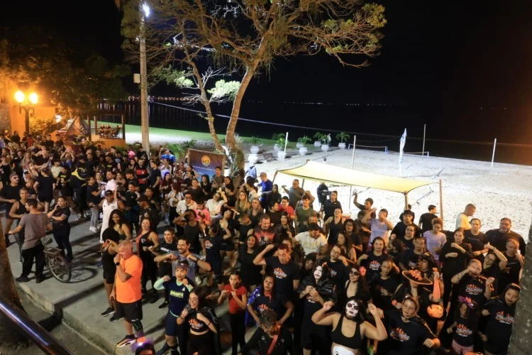 Araruama entra no clima do Halloween com corrida de 5 km, fantasias e incentivo ao esporte promovido pela prefeitura