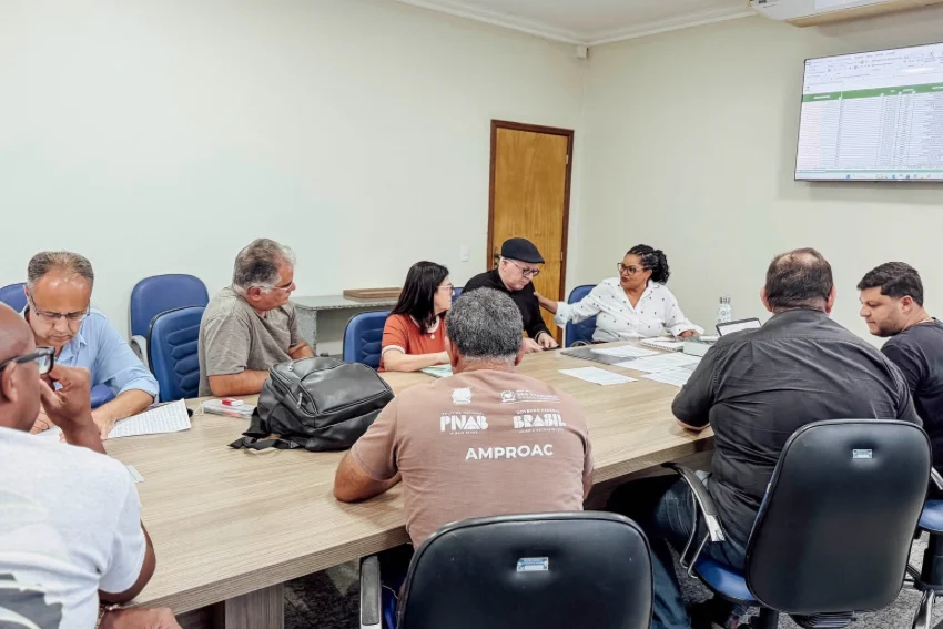 Atualização da escolaridade dos servidores municipais começa nesta segunda-feira (26/10)