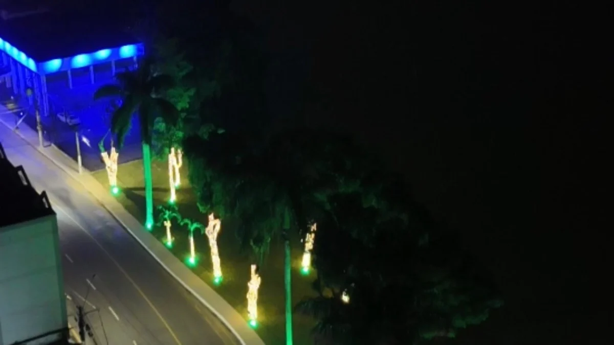 Barra Mansa: Iluminação natalina avança e chega ao bairro Ano Bom