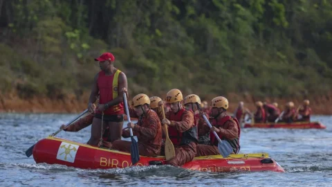 Cadetes do CBMERJ iniciam Estágio de Busca, Resgate e Sobrevivência
