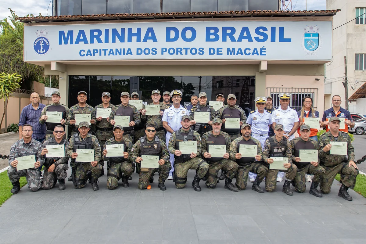 Capitania dos Portos de Macaé realiza cerimônia de entrega de certificados aos participantes do Curso ETSP