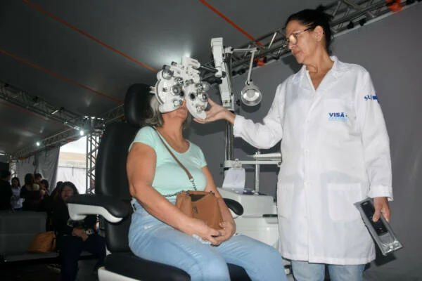 Carreta Oftalmológica já realizou 1.700 cirurgias em Magé