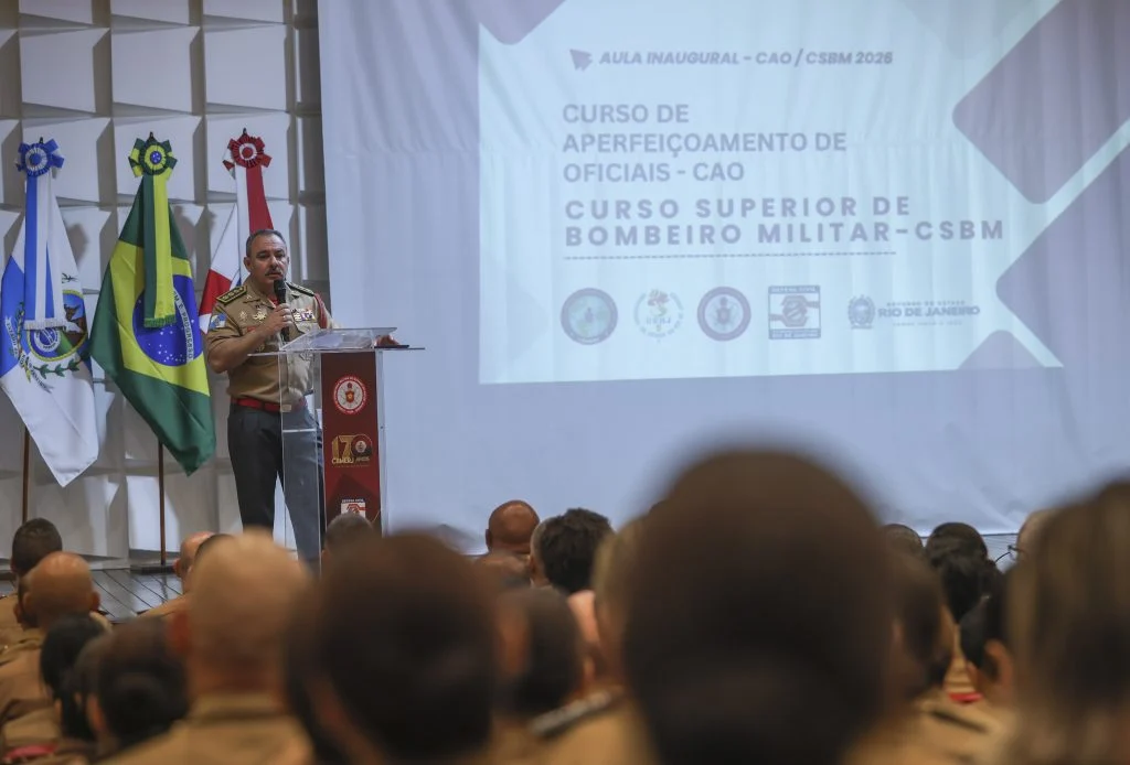 CBMERJ inicia cursos de aperfeiçoamento e formação superior de oficiais em parceria com a UERJ