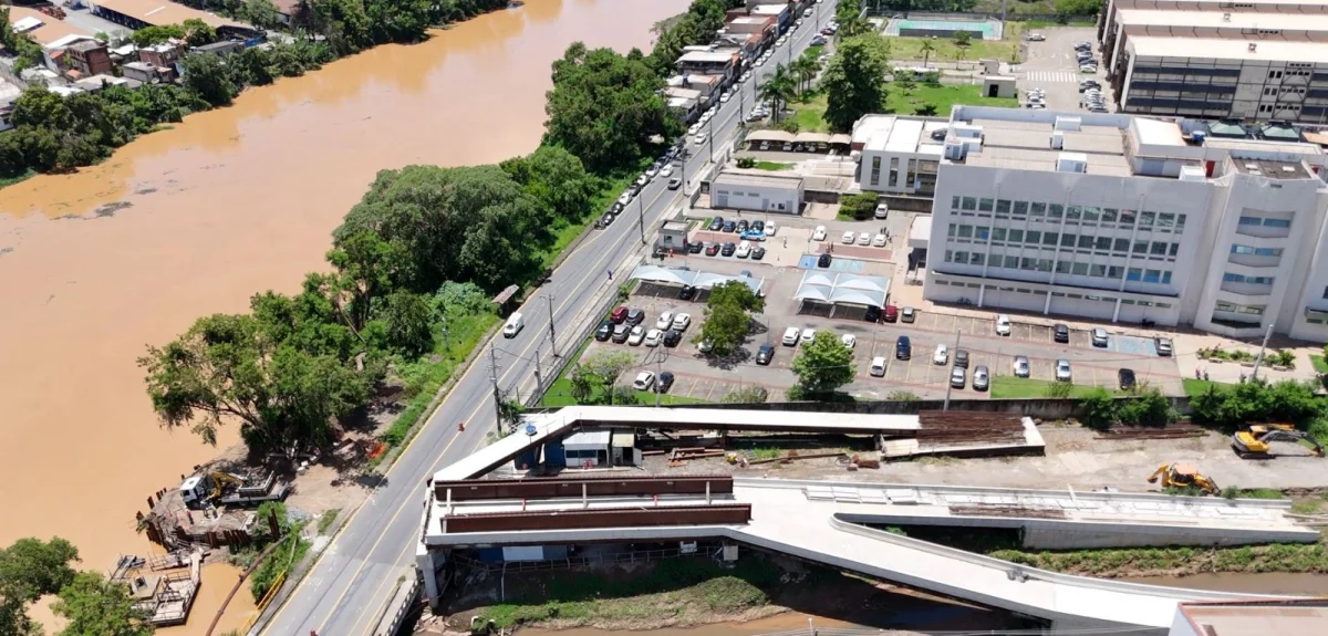 Comunicado – Interdição da Av. Desembargador Ellis Hermydio Figueira (Aterrado) para obra da nova ponte