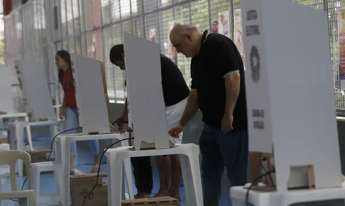 Consulte o local de votação antes de sair de casa; saiba como