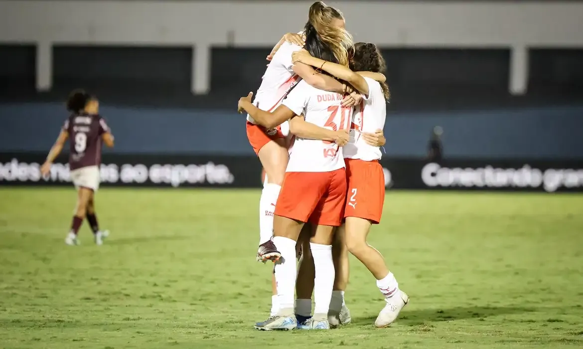Copa do Brasil: Bragantino abre vantagem sobre Ferroviária nas quartas