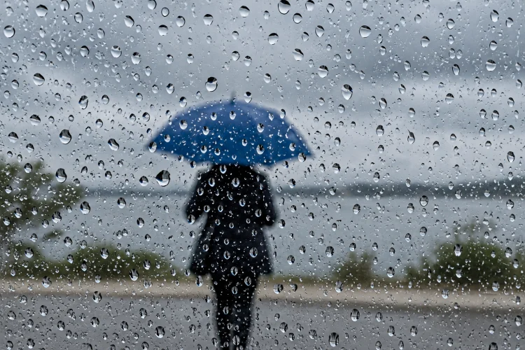 Defesa Civil de Araruama divulga previsão de chuva para os próximos dias