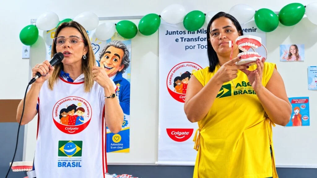 Dia Nacional da Escovação leva orientações de saúde bucal a quatro escolas municipais