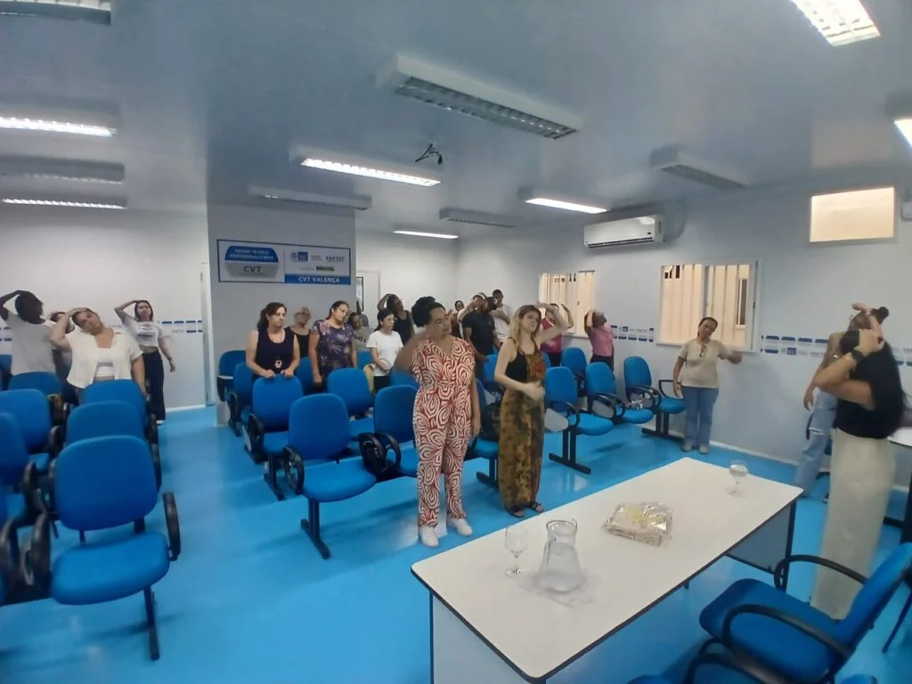 Faetec Valença realiza palestra sobre ergonomia e saúde no trabalho