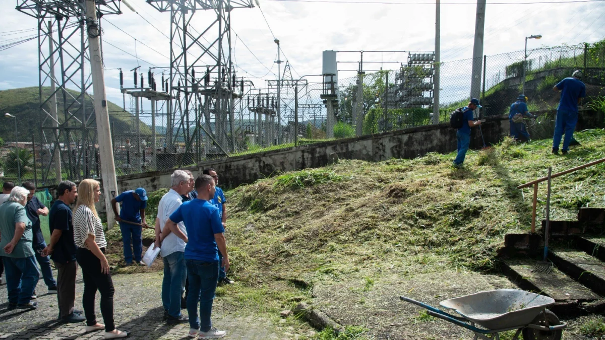 Furlani assina ordem de serviço para construção de escadão entre os bairros Santa Maria 2 e Vila Ursulino