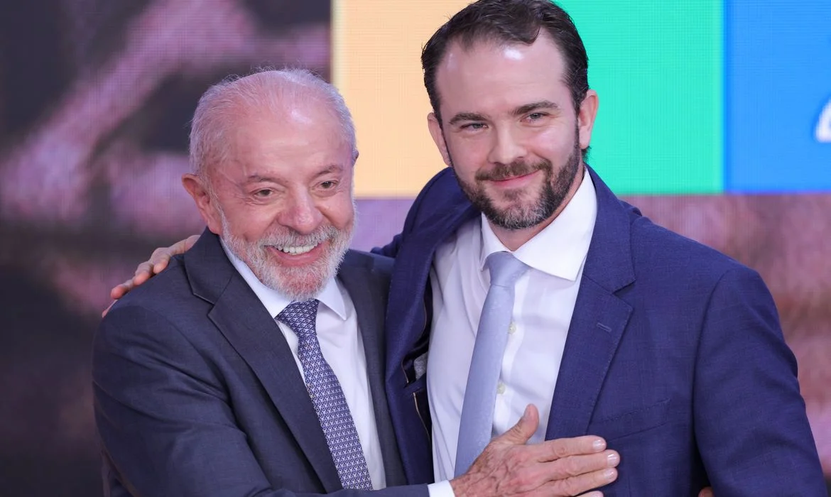 Governo anuncia perdão de dívidas e pacote de estímulo para MEIs