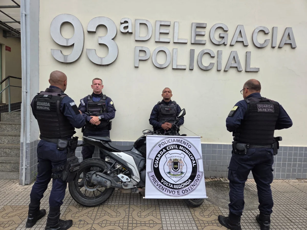 Guarda Municipal de Volta Redonda apreende motocicleta clonada após alerta dos setores de Inteligência
