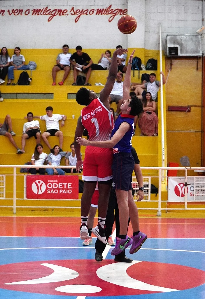 JESG realiza partidas finais de basquete masculino e feminino no Colubandê