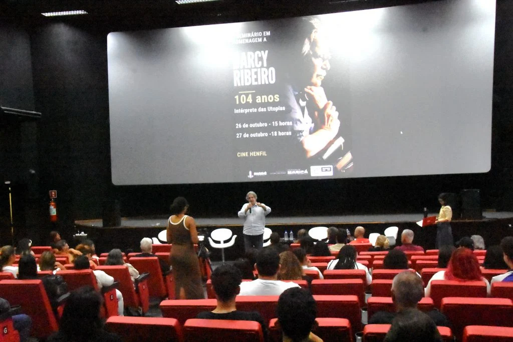 Maricá reúne educadores para discutir legado de Darcy Ribeiro