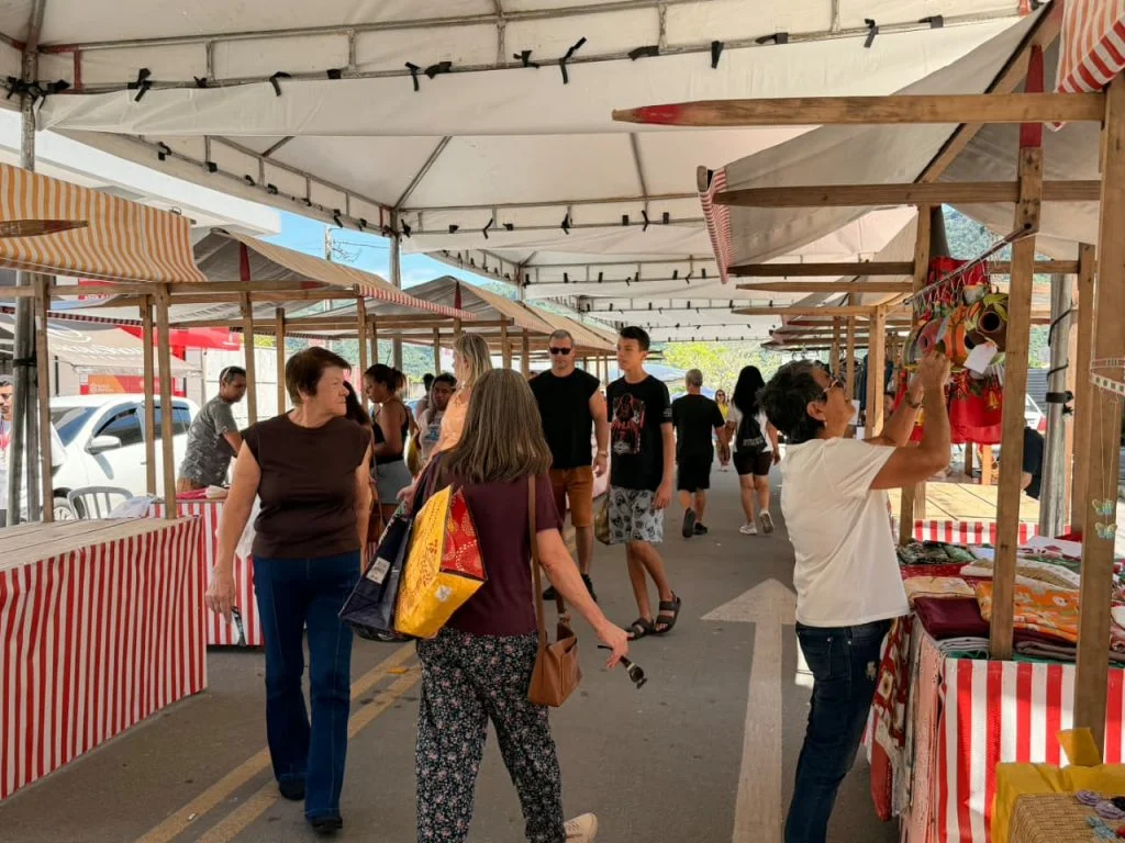 Maricá reúne produtores locais na Feira da Agricultura Familiar em Itaipuaçu