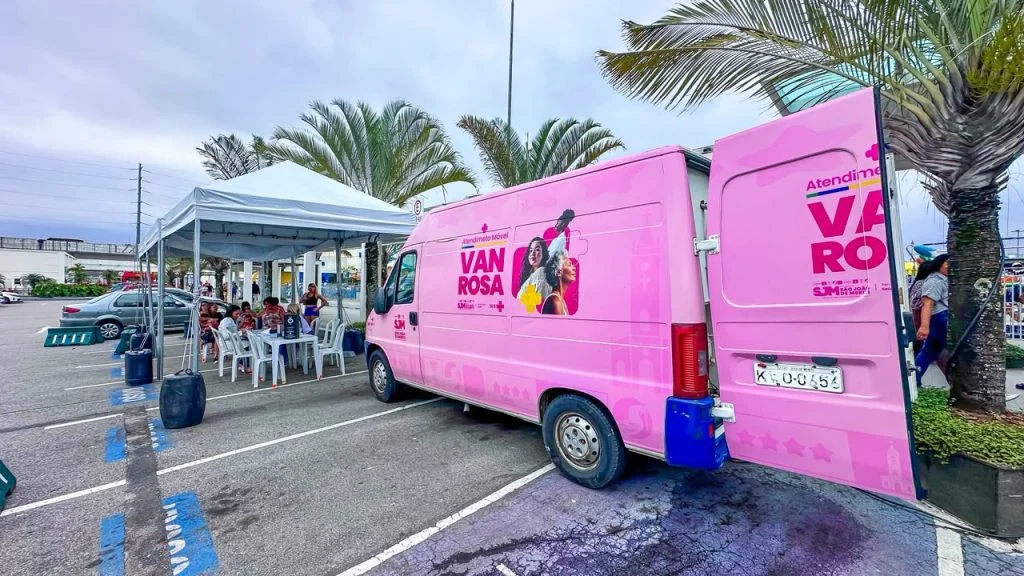 Outubro Rosa: Meriti promove ação de prevenção no Shopping Grande Rio