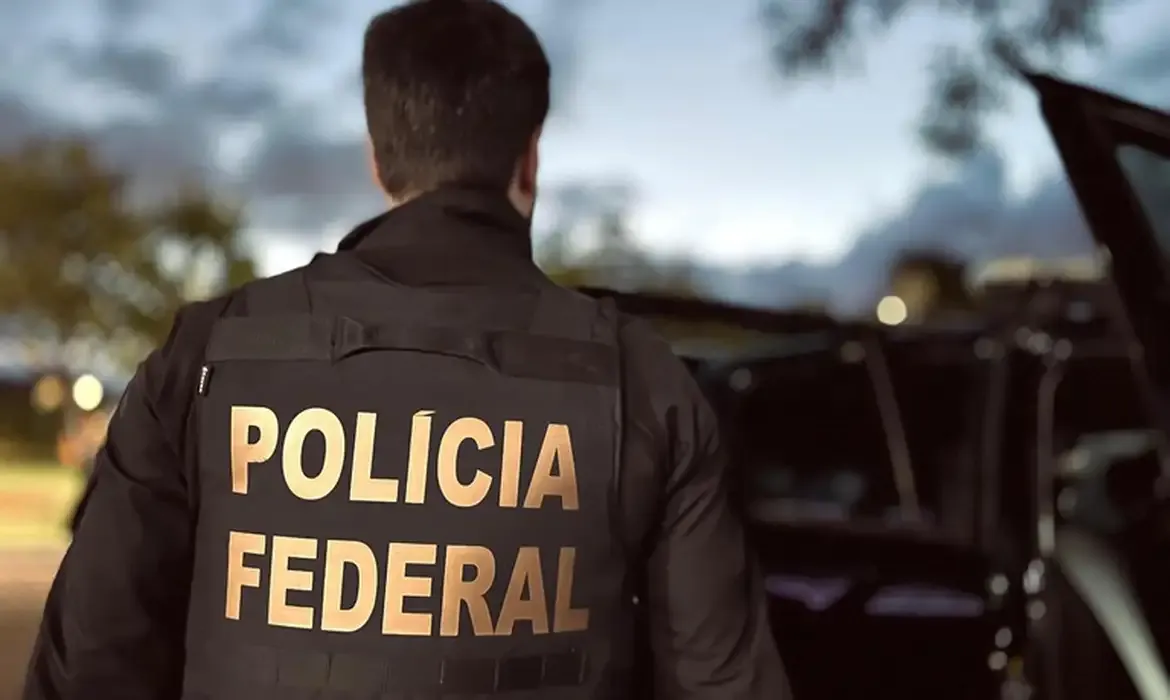 PF faz nova ação contra suspeitos de lavagem de dinheiro em postos