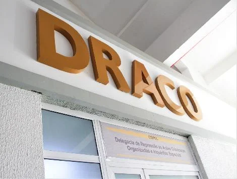 Polícia Civil prende dois narcomilicianos que extorquiam comerciantes em Nova Iguaçu