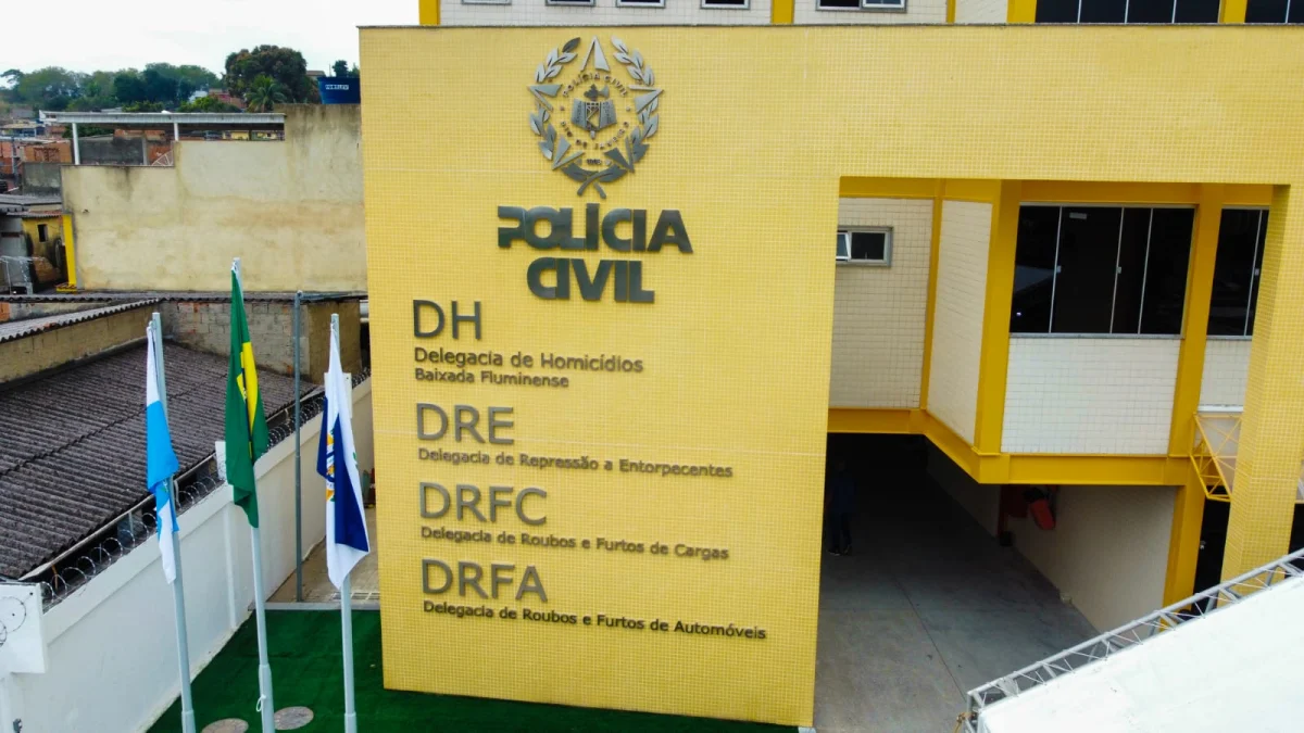 Polícia Civil prende figurante de TV condenado por estupro de vulnerável na Zona Oeste