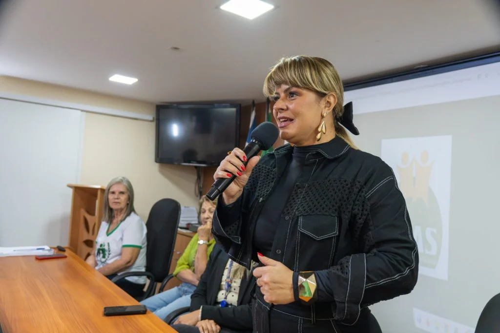 Prefeitura de Nilópolis empossa 68 conselheiros com mandatos para biênio 2027-2028