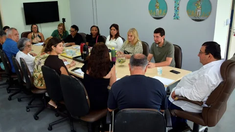 Prefeitura de Volta Redonda discute realização de Conferência Júnior de Saúde para jovens