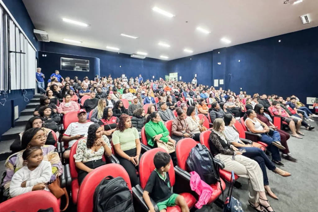Qualificação e Emprego reúne cerca de 500 pessoas na abertura de cursos gratuitos em Campos