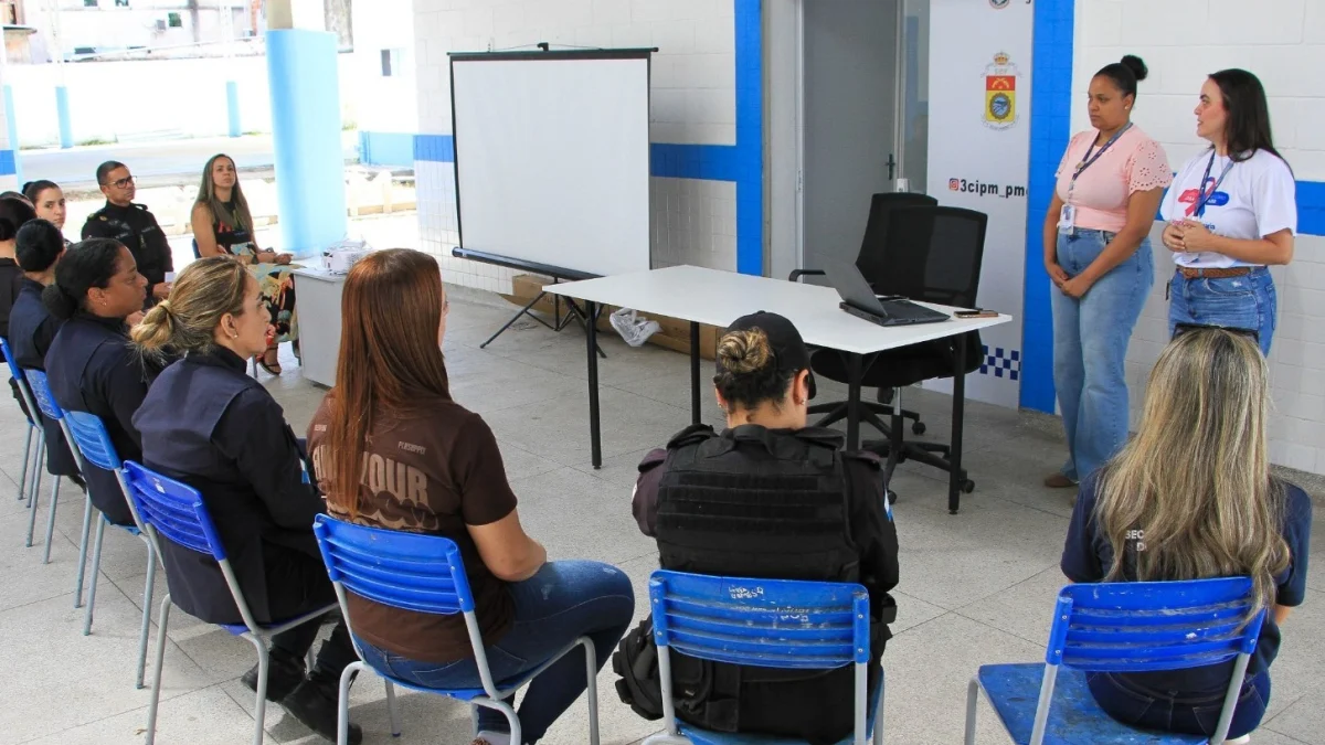 Saúde de Barra Mansa promove palestra do Outubro Rosa para policiais femininas da 3ª CIPM